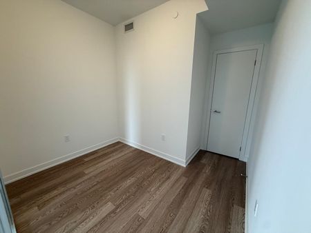 For Lease - 5 Quarrington Lane Unit# 1002, Toronto, Ontario - Photo 2