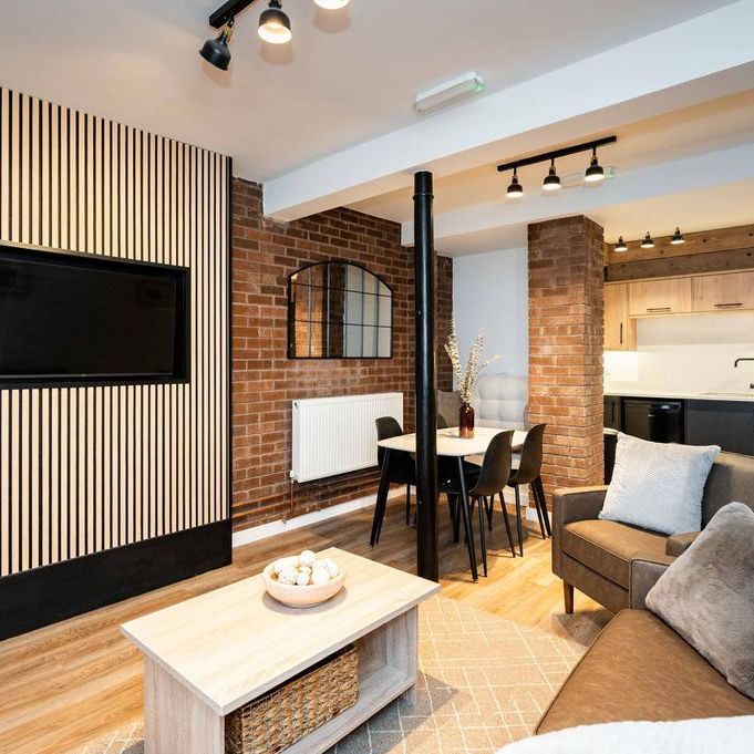 1 bedroom in a flat share to rent - Photo 1