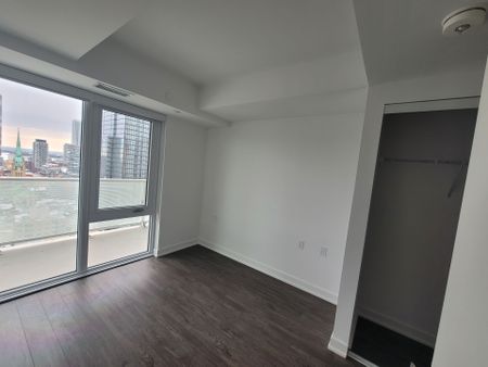 For Lease - 88 Queen Street Unit# 2207, Toronto, Ontario - Photo 2