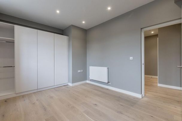 2 bedroom ground floor flat to rent - Photo 1