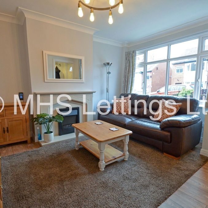 2 Bedroom Mid Terraced House for rent in Welton Mount - Photo 1