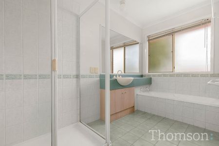 10 Bowles Avenue CAULFIELD NORTH - Photo 4