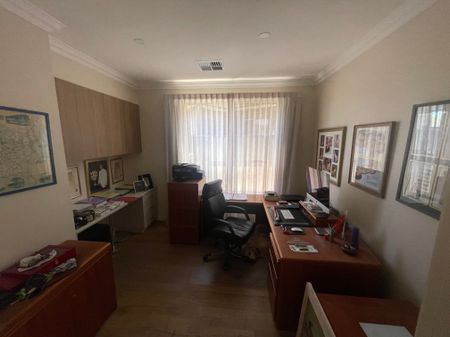 Lockleys - Photo 3