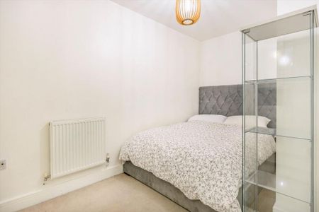 Studio to rent - Photo 2