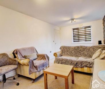 3 bedroom detached house to rent - Photo 2