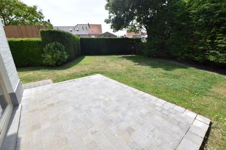 Mooi onderhouden koppelvilla, gelegen aan de rand van Knokke - Photo 5