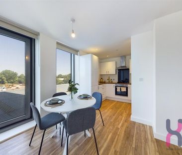 2 bedroom flat to rent - Photo 4