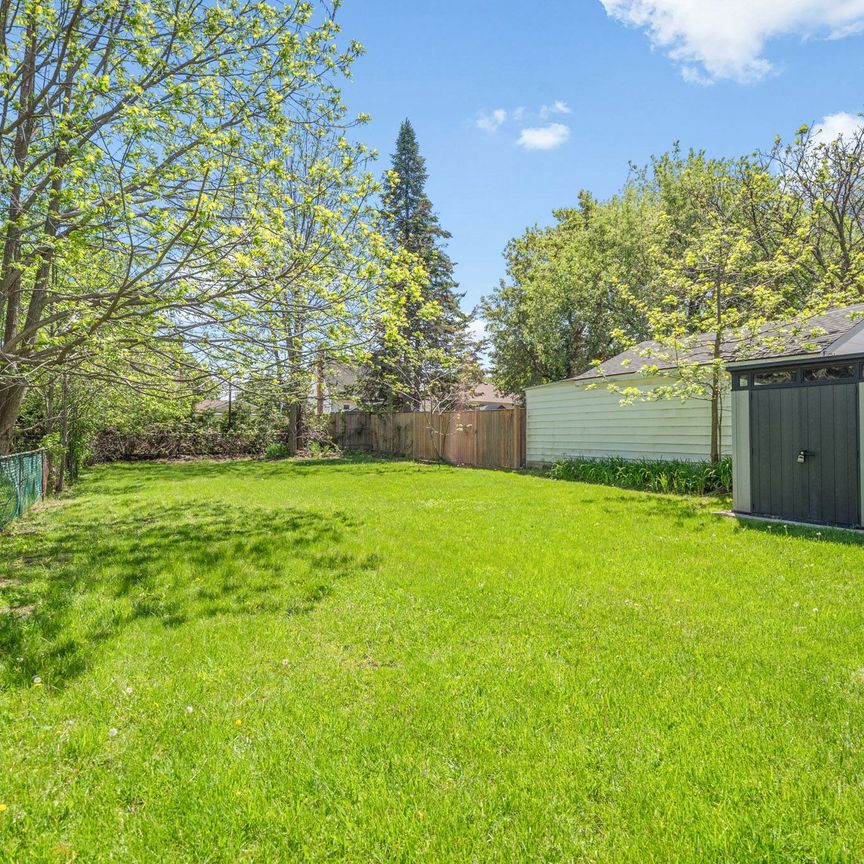For Lease - 5520 HIGHLAND Avenue, Niagara Falls, Ontario - Photo 1