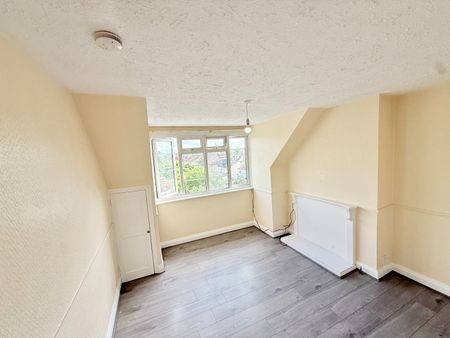 2 Bed Flat, Verdant Court, SE6 - Photo 3