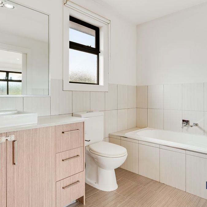 4/3 Gregory Street, OAK PARK, VIC - Photo 1