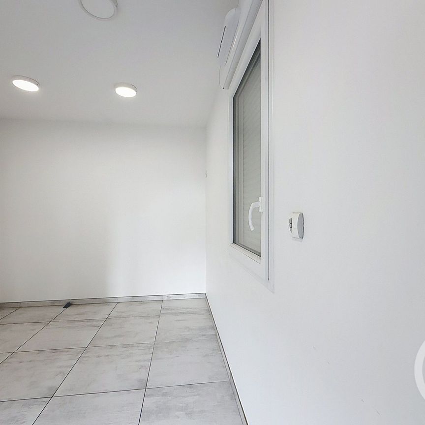 Location Appartement 3 pièces 99m² LA CHAPELLE ST LUC 10600 - Photo 1