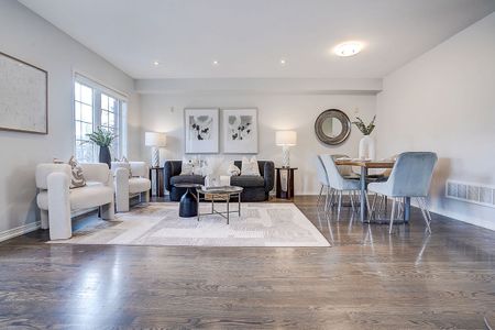 For Lease - 20 Prince Charles Way, Markham, Ontario - Photo 5