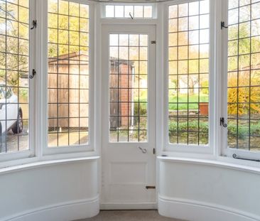 4 bedroom detached house to rent - Photo 2