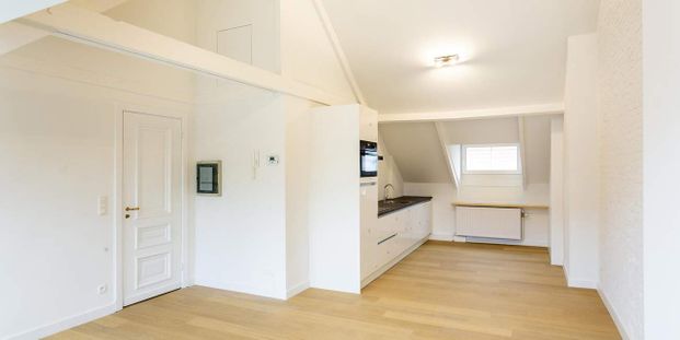 Appartement te huur in Antwerpen voor € 895 met 1 slaapkamer - Foto 1