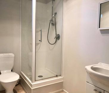 Generous Living on Gardenia - Photo 6