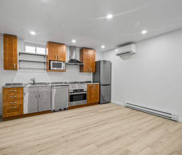 For Lease - 25 Chamberlain Avenue Unit# Lower, Toronto, Ontario - Photo 6