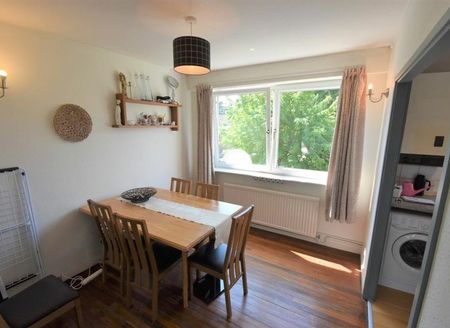 Courtlands Avenue - Photo 3