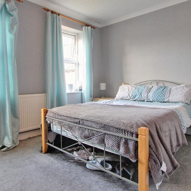 2 bedroom house to rent - Photo 1