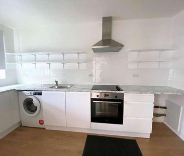 Black Horse Parade, Eastcote, HA5 - Photo 1