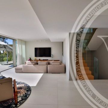 Villa • Col de Villefranche - Photo 1