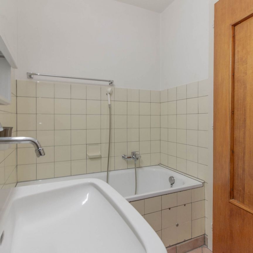 Guinand l’Opticien 2, Les Brenets – Appartement 3.5 pièces au 2ème étage // 1 gratuits ! - Photo 1