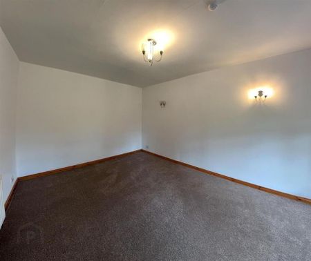 14 Windmill Road, Hillsborough, BT26 6LT - Photo 3