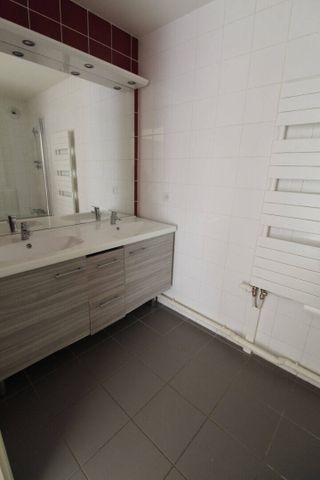 Appartement 4 pièces - 21000 Dijon Loyer : 932 € / mois CC - Photo 5