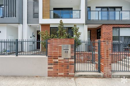 33 Paddock Parade - Photo 2