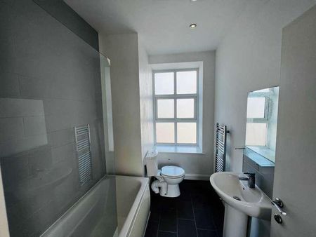 Bow Street, Oldham, OL1 - Photo 2