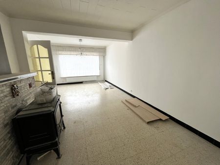 Gerenoveerde woning met 3 slaapkamers en garage - Foto 3