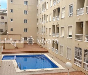 Alquiler de piso en Calle Finlandia - Photo 1