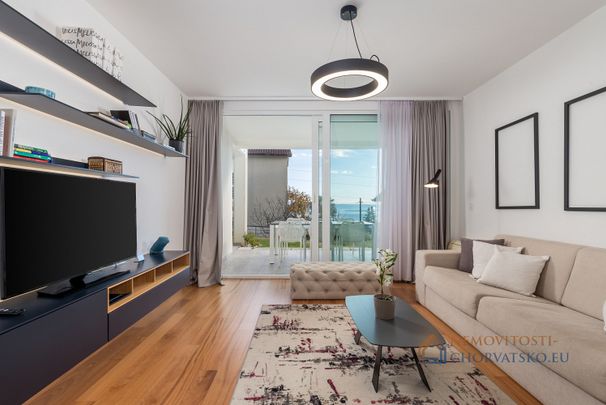 Pronájem bytu 2+kk 92 m² - Fotografie 1
