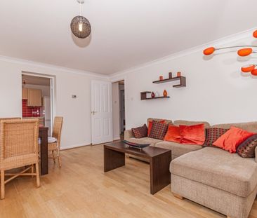 Bennett Crescent, Cowley - Photo 1