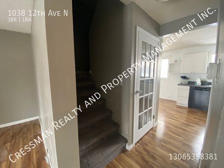 3 Bed, 1 bath DUPLEX Located in North East Regina. - Photo 5