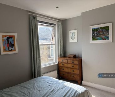 2 bedroom flat to rent - Photo 6