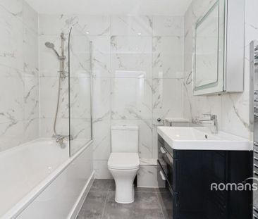 2 bedroom flat to rent - Photo 5