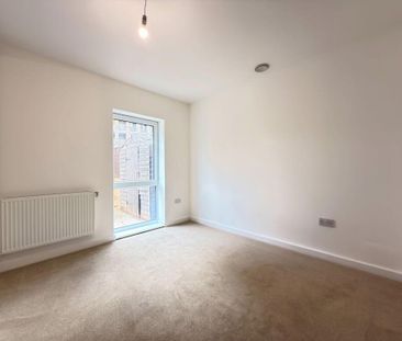2 Bed Flat, Falcondale Court, NW10 - Photo 5