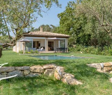 Maison à louer Valbonne - Village, Cote d'Azur, France10 000 EUR / ... - Photo 5