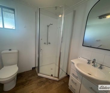 Neat & Comfortable Home in a Convenient Location - Photo 5