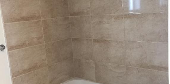 Appartement 5 1/2 Laval, Vimont, 2 places de stationnement - Photo 2