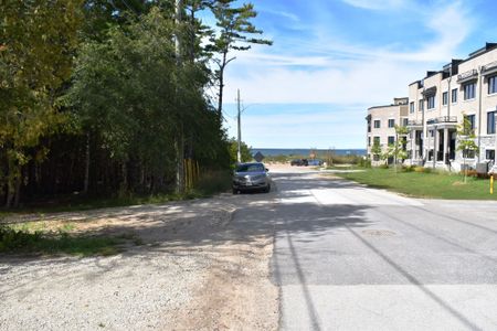 For Lease - 16 Albert Street, Wasaga Beach, Ontario - Photo 4