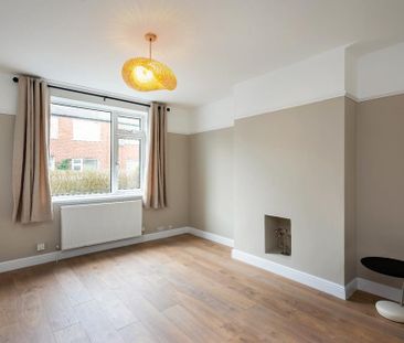 2 bedroom semi-detached house to rent - Photo 3