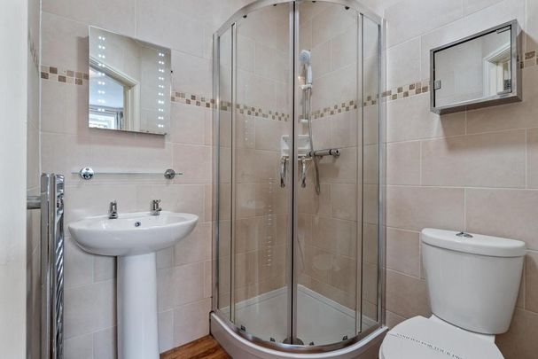 13 bedroom terraced house to rent - Photo 1