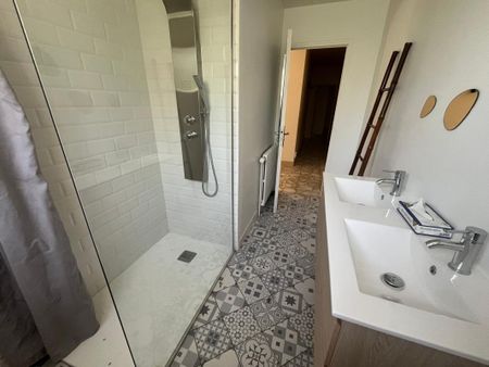 Location Maison 5 pièces 154m² CHAILLY EN BRIE 77120 - Photo 5