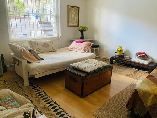 1 Bed Flat, Evering Road, E5 - Photo 1