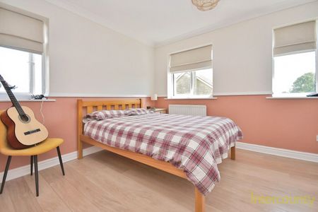 Princes Gate, CM23, Bishop`S Stortford - Photo 2