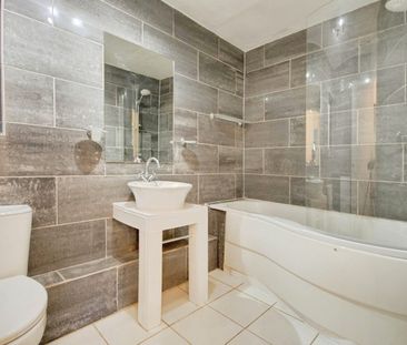 Grandfield Avenue, Nascot Wood, Watford - Photo 6