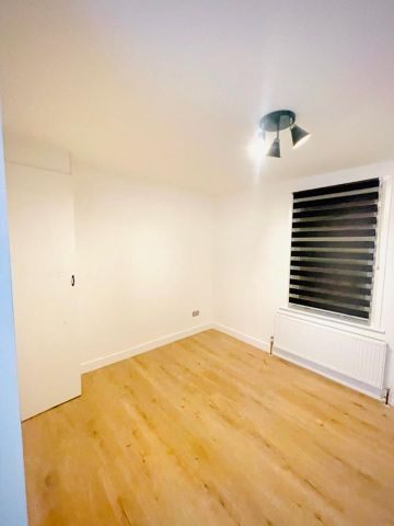 2 Bed Flat, Green Street, E7 - Photo 2