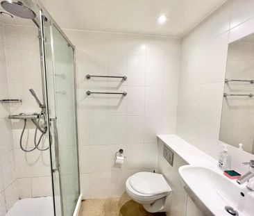 Studio to rent - Photo 2