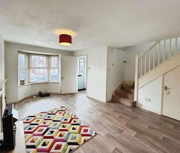 Bird Close, Mansfield, NG18 - Photo 2